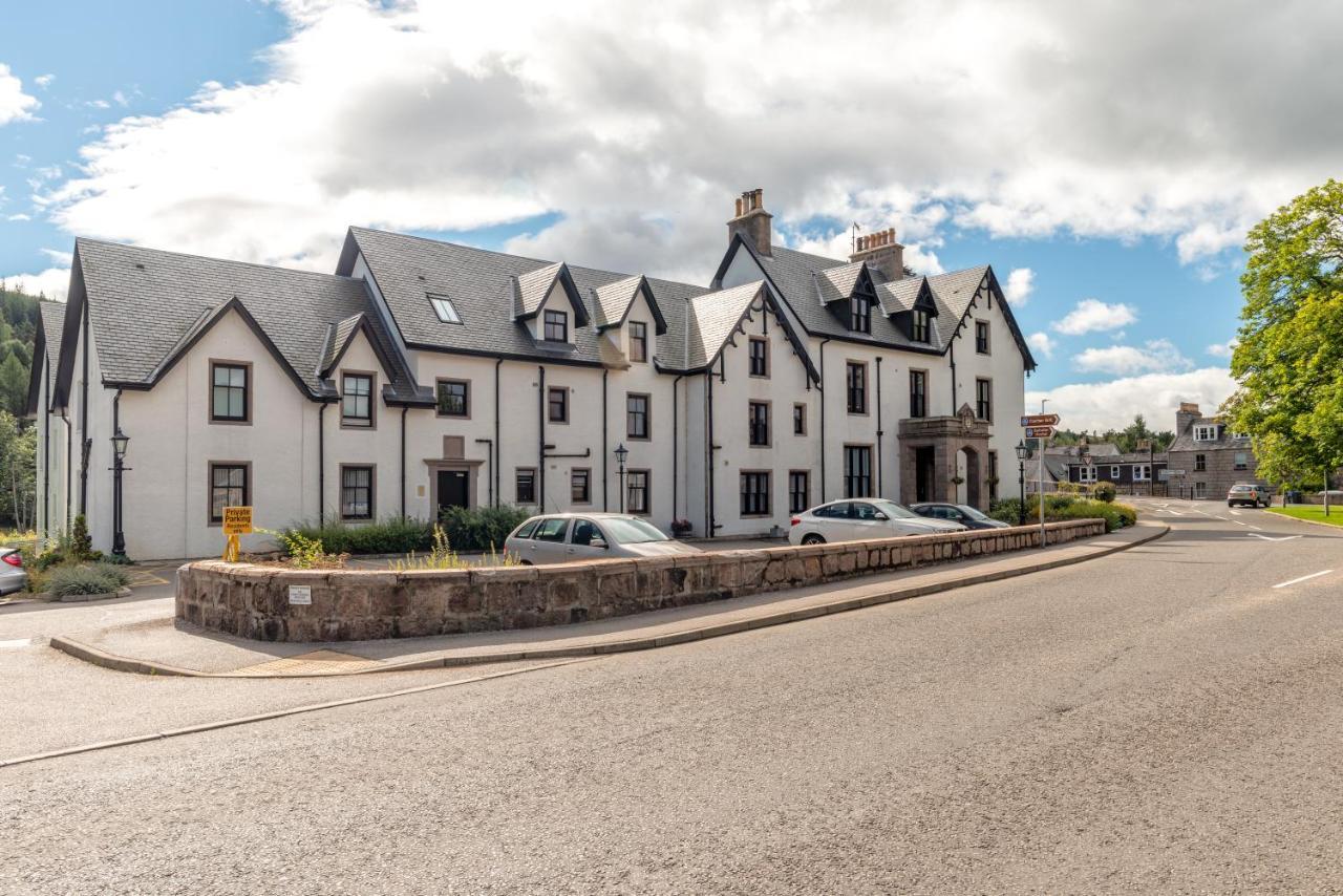 Historic Village, Rare Find, Amazing Views Ballater Exterior photo